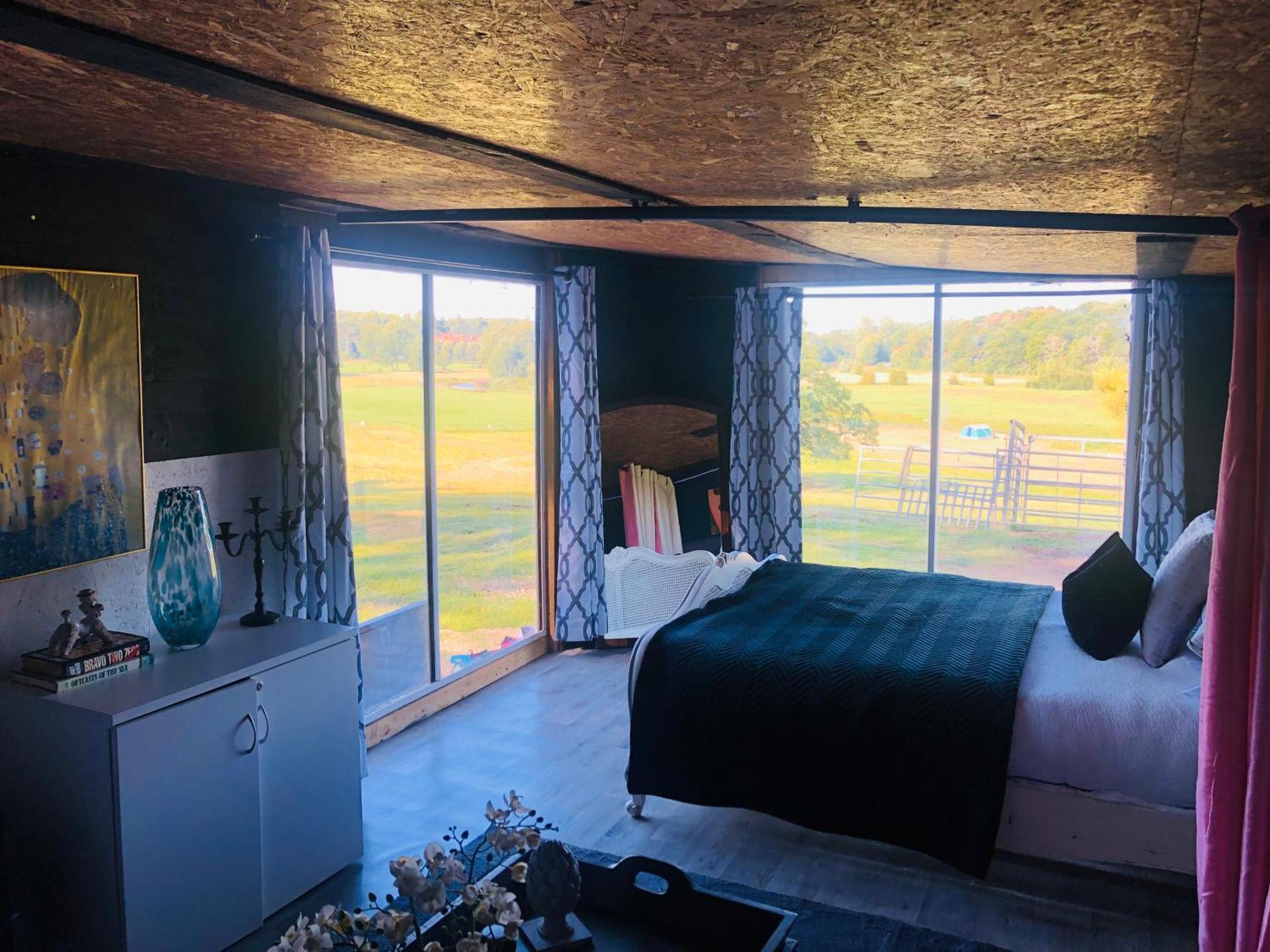 Hertford Farm With Wood Burner Pet Friendly Fire Pit Bbq Campsite Bramfield (Hertfordshire)