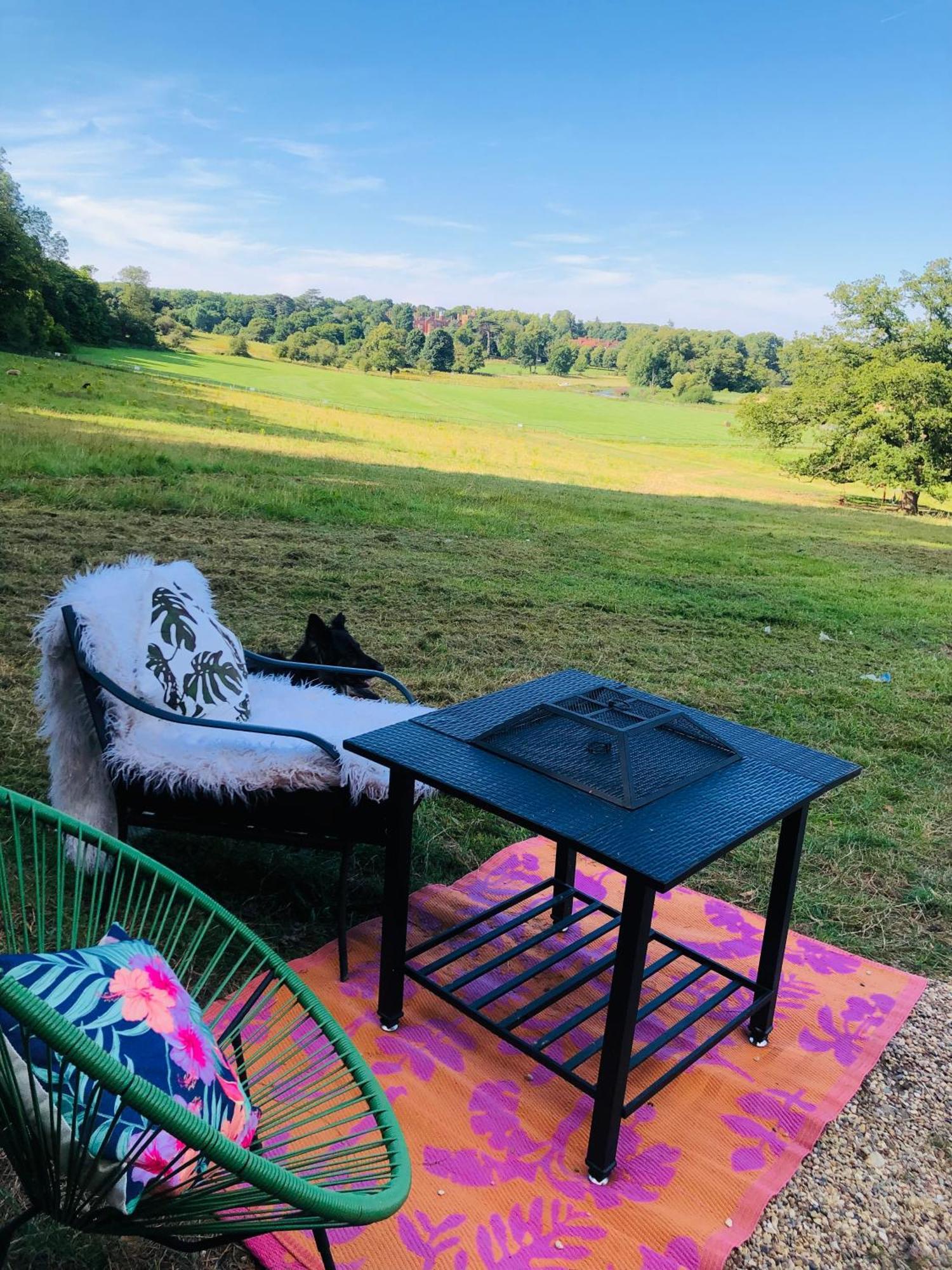 Hertford Farm With Wood Burner Pet Friendly Fire Pit Bbq Campsite Bramfield (Hertfordshire)