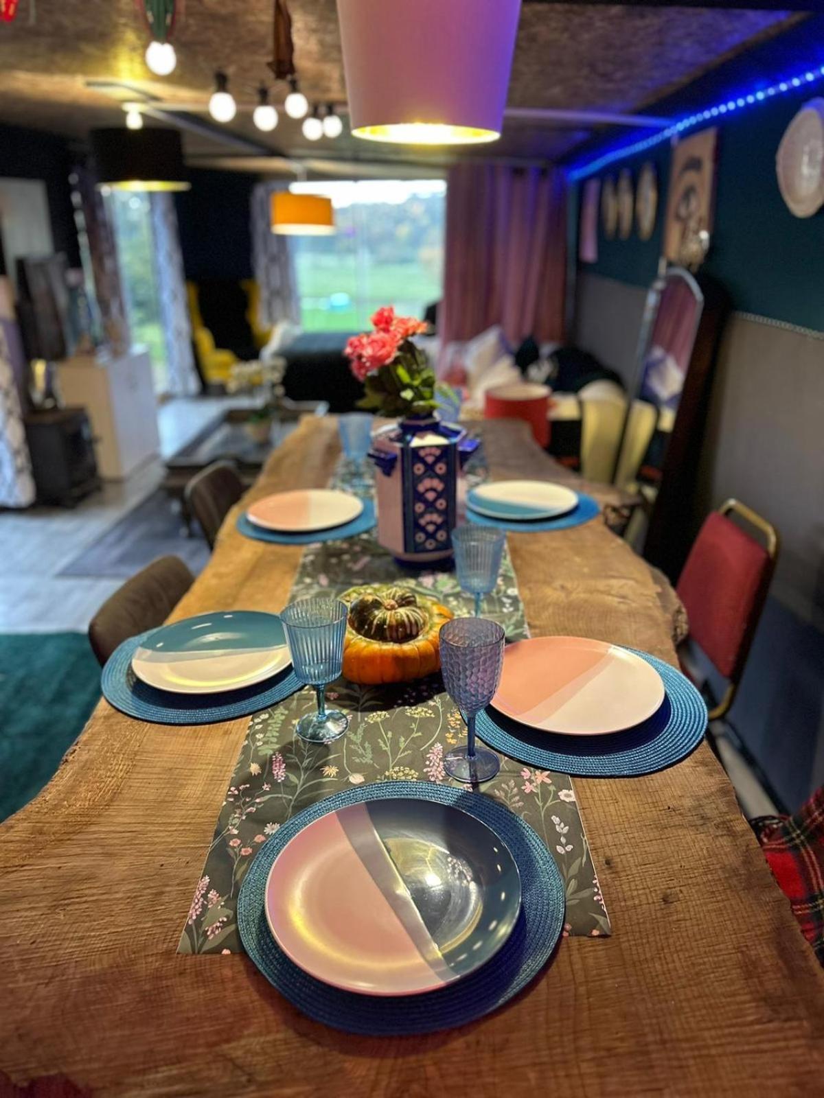 Campsite Hertford Farm With Wood Burner Pet Friendly Fire Pit Bbq *